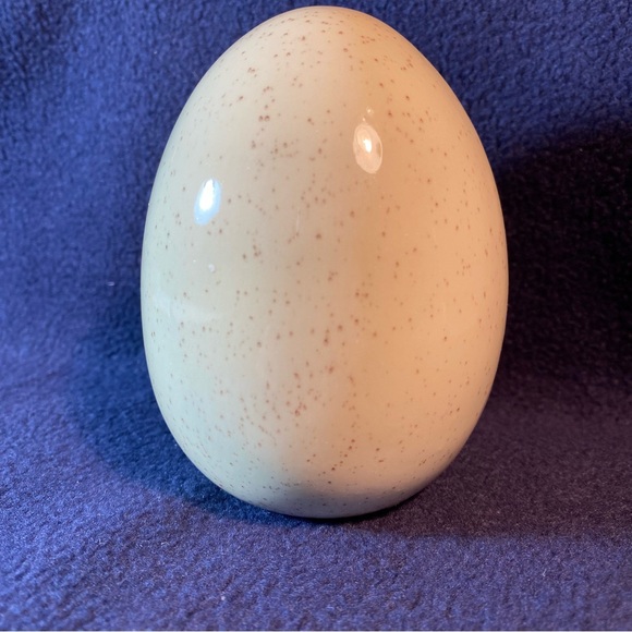 Vintage Ceramic Grandparents Egg - Picture 2 of 4
